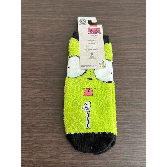 Invader Zim GIR Fuzzy No-Show Socks - Picture 2 of 3
